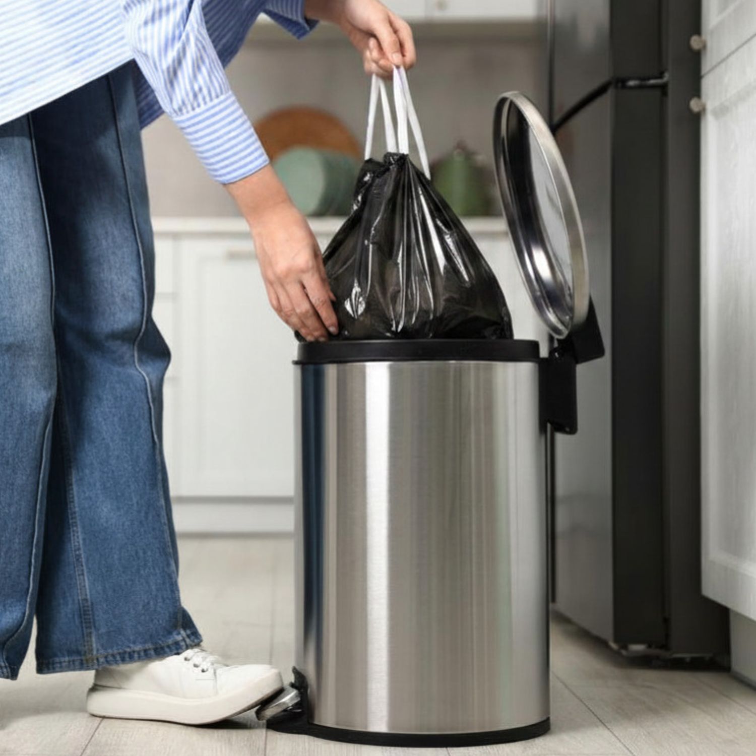 Müllbeutel 20 L mit Zugband, schwarz – Rolle à 25 Beutel – Bild 3